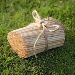 Rollrasenstecker / Rasennägel aus Bambus, Länge 15 cm